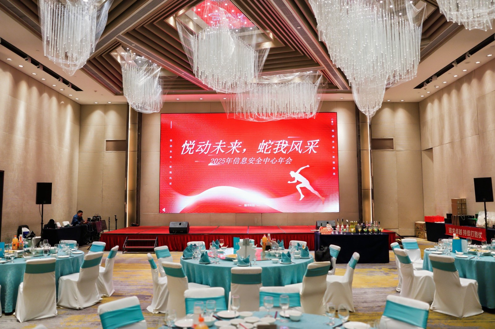 55351921.jpg 文化探索和团队竞技压进两日|陀螺团建活动实拍