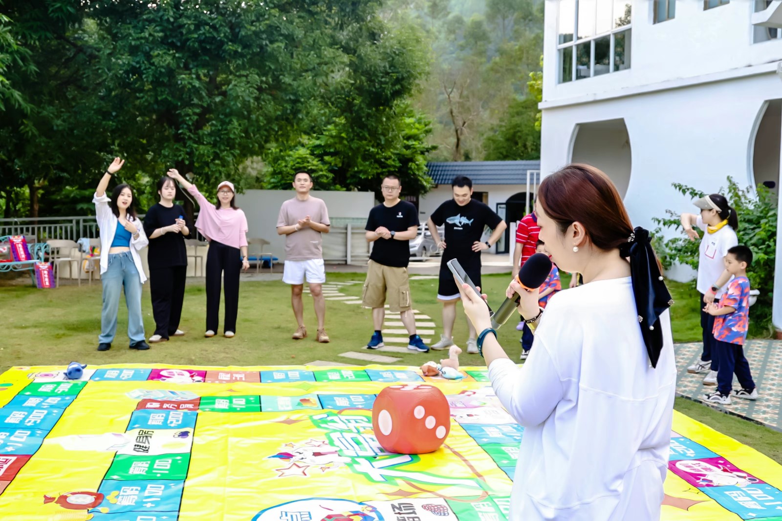 63218121.jpg 大小通吃:从120人的蓝城兄弟到20人的腾讯(堂荟轰趴)都能|陀螺团建活动实拍(图3)