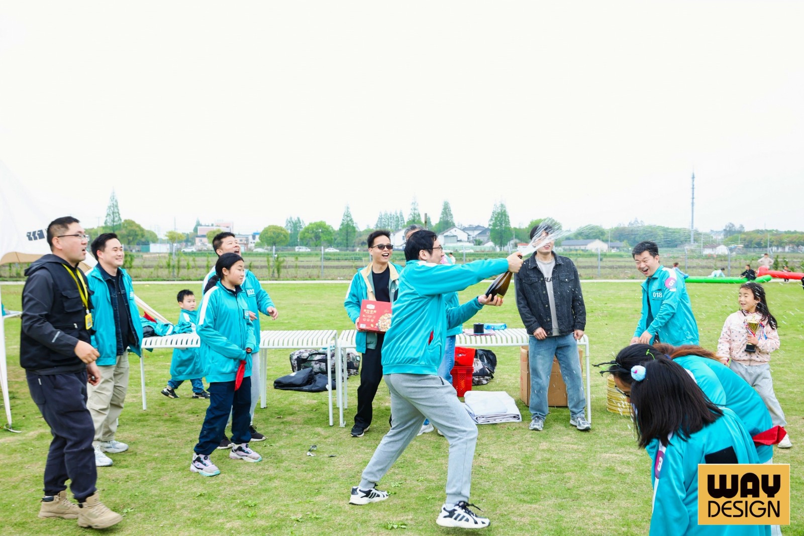 95658162.jpg 丹麦使馆这种需要英文主持的外企和外籍团队|陀螺团建活动实拍