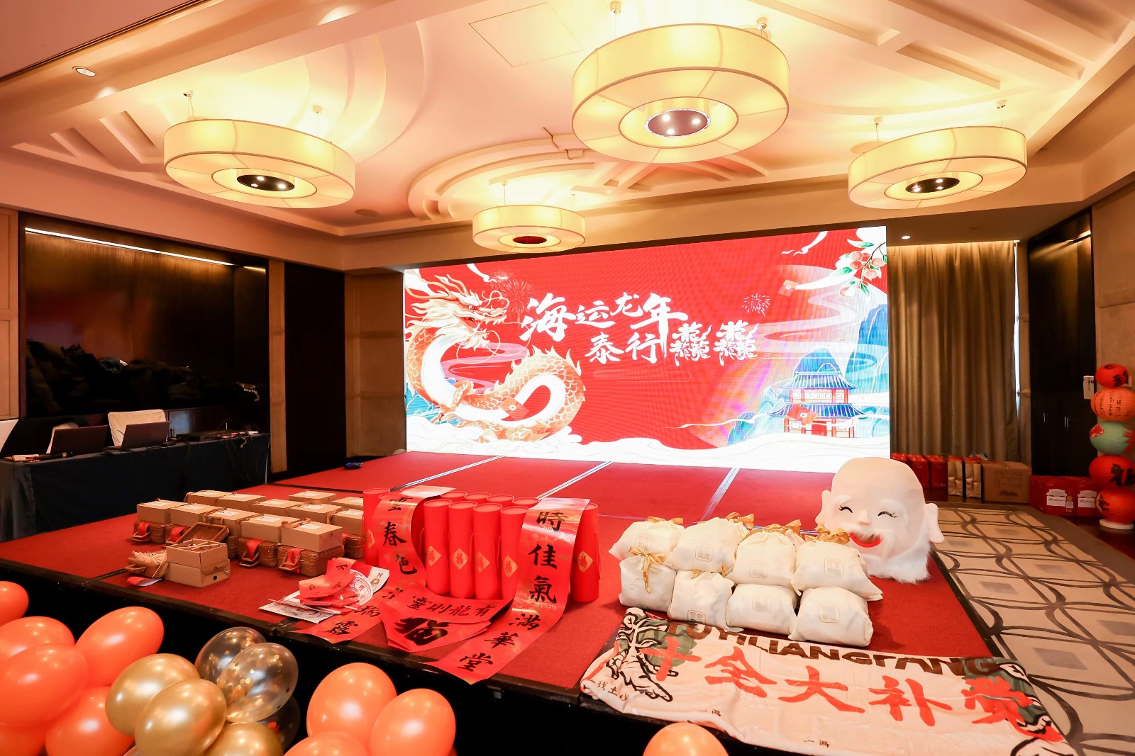 14979296.jpg 两种形态,说明制造业年会也会按预算和团队规模分层:核心团队|陀螺团建活动实拍(图3)